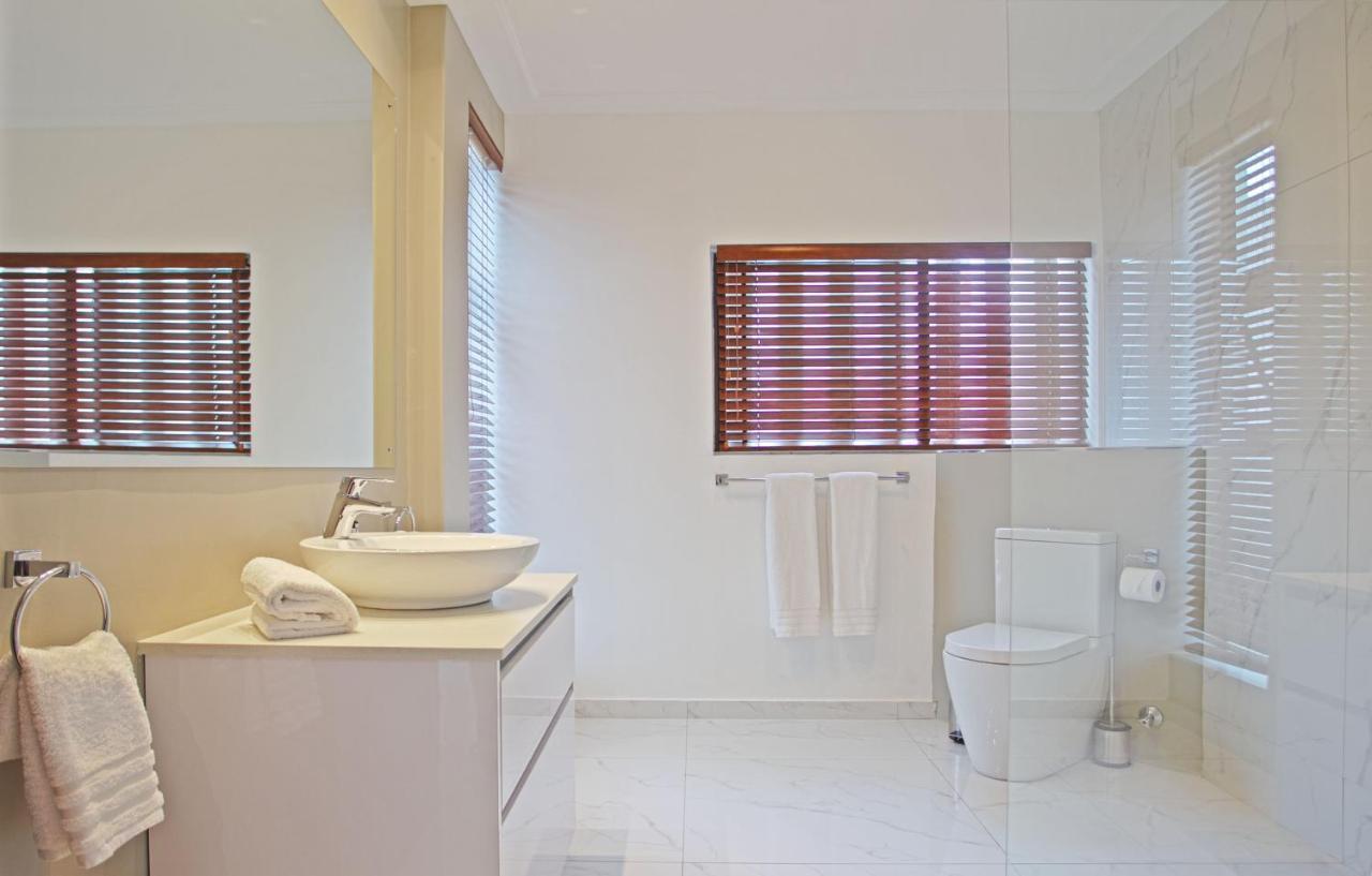 Bayview Penthouses And Rooms Cape Town Exterior foto