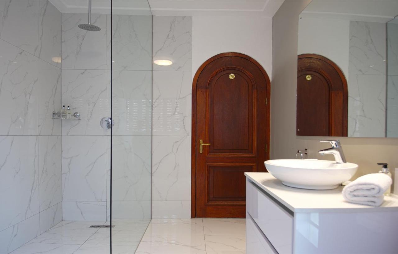 Bayview Penthouses And Rooms Cape Town Exterior foto